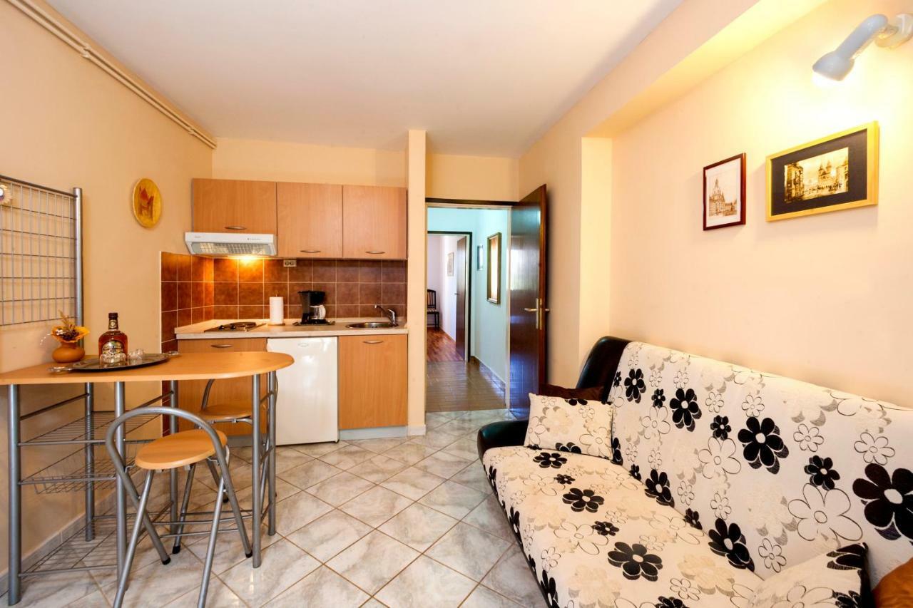 Villa Carolina Tar-Vabriga Екстер'єр фото